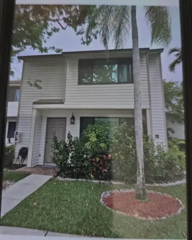 9752 NW 37th Street Sunrise FL 33351