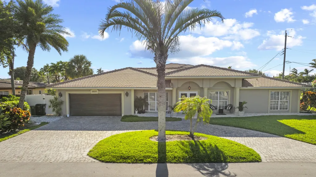 3531 NE 30th Avenue Lighthouse Point FL 33064