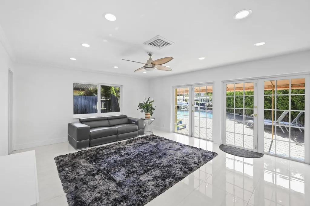 3531 NE 30th Avenue Lighthouse Point FL 33064