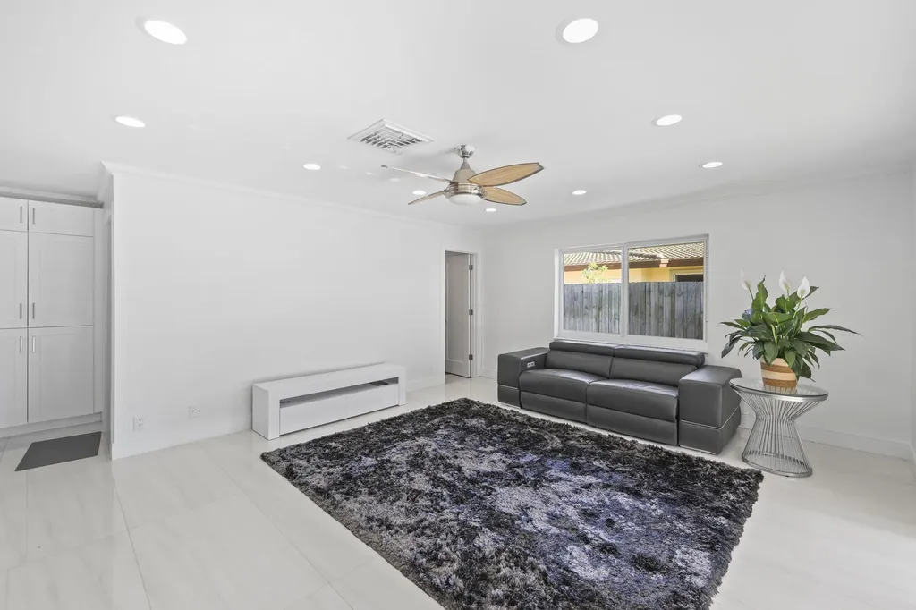 3531 NE 30th Avenue Lighthouse Point FL 33064