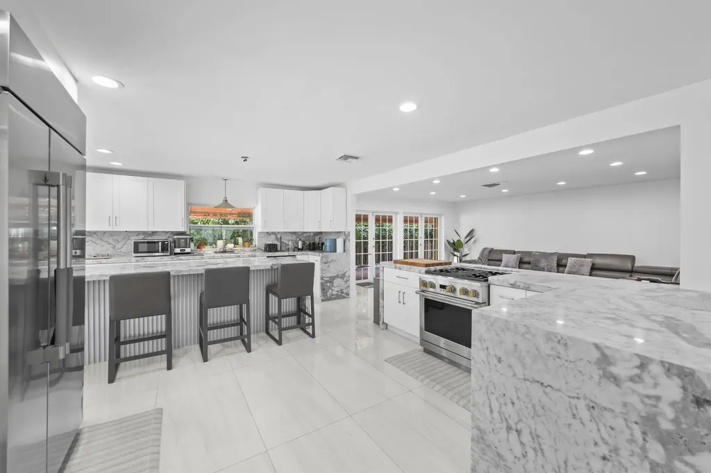 3531 NE 30th Avenue Lighthouse Point FL 33064