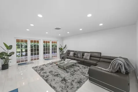3531 NE 30th Avenue Lighthouse Point FL 33064