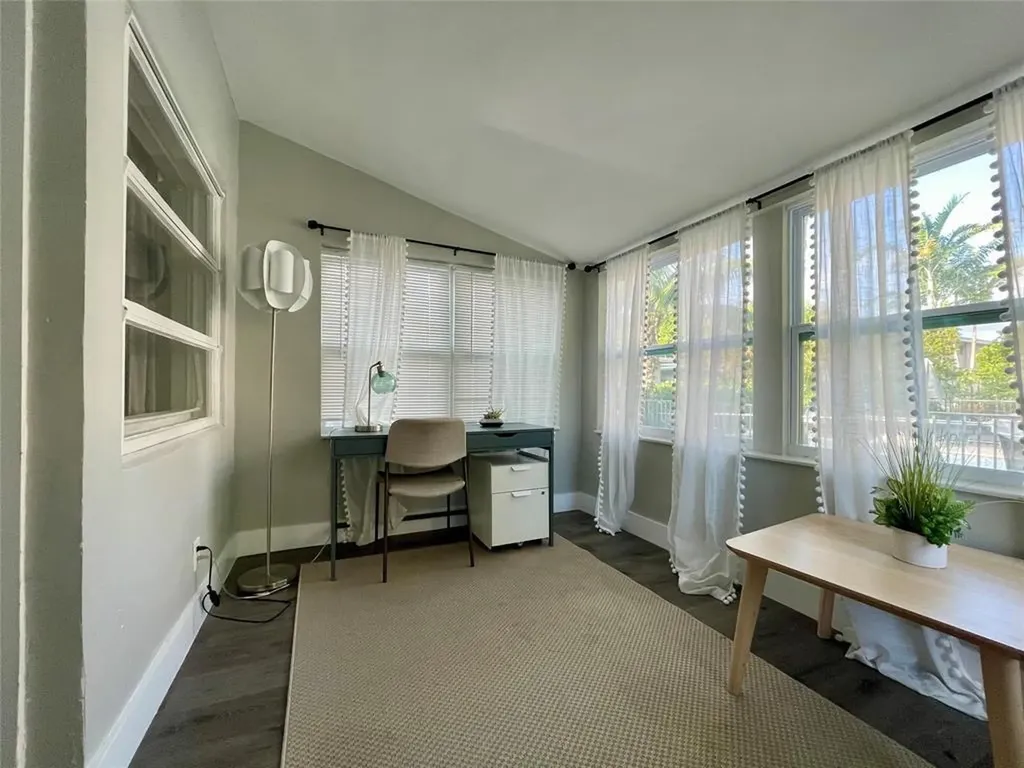 832 NE 17th Avenue Fort Lauderdale FL 33304