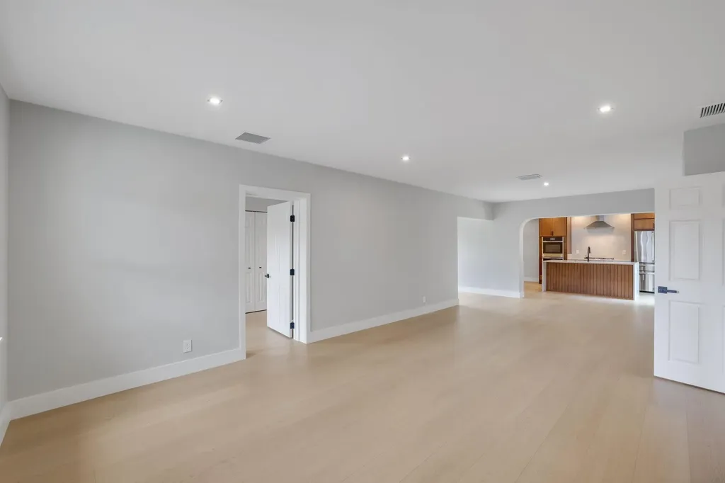 275 NE 16th Street Delray Beach FL 33444