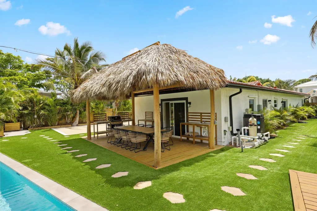 275 NE 16th Street Delray Beach FL 33444