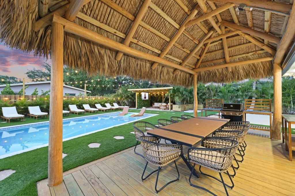 275 NE 16th Street Delray Beach FL 33444