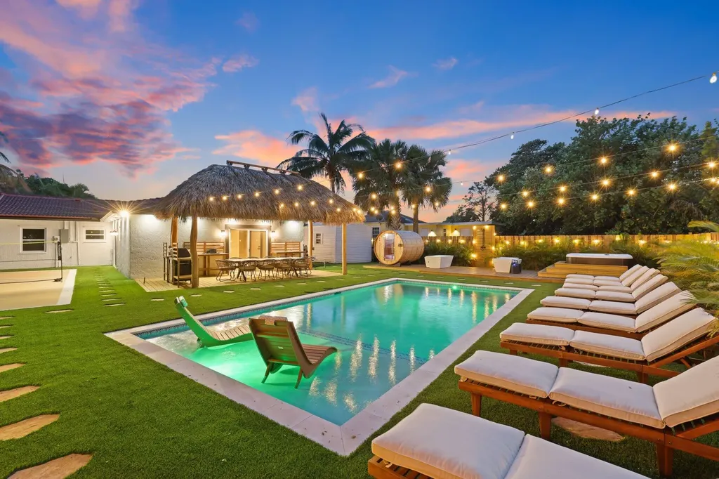 275 NE 16th Street Delray Beach FL 33444