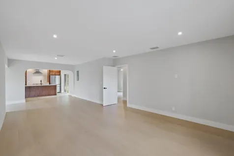275 NE 16th Street Delray Beach FL 33444
