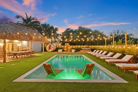 275 NE 16th Street Delray Beach FL 33444