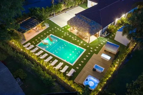 275 NE 16th Street Delray Beach FL 33444