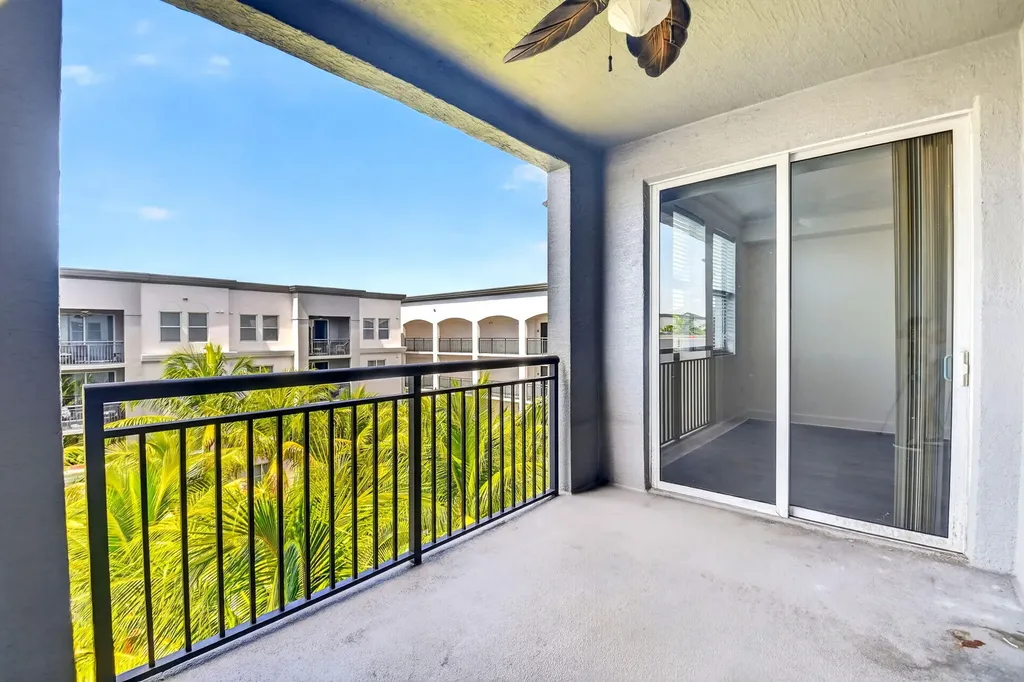 1660 Renaissance Commons Boulevard Boynton Beach FL 33426