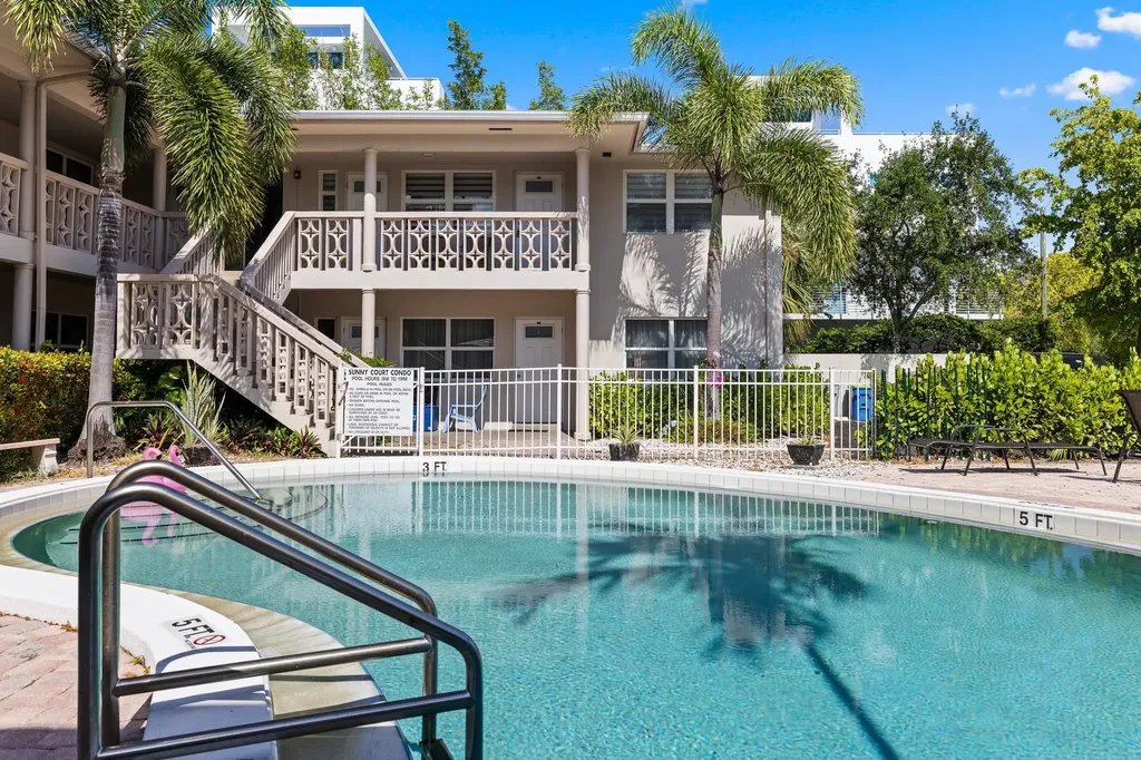 2701 NE 1st Street Pompano Beach FL 33062