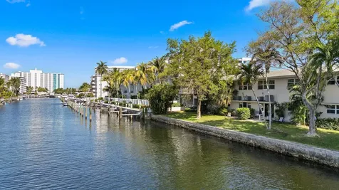 2701 NE 1st Street Pompano Beach FL 33062