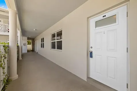 2701 NE 1st Street Pompano Beach FL 33062