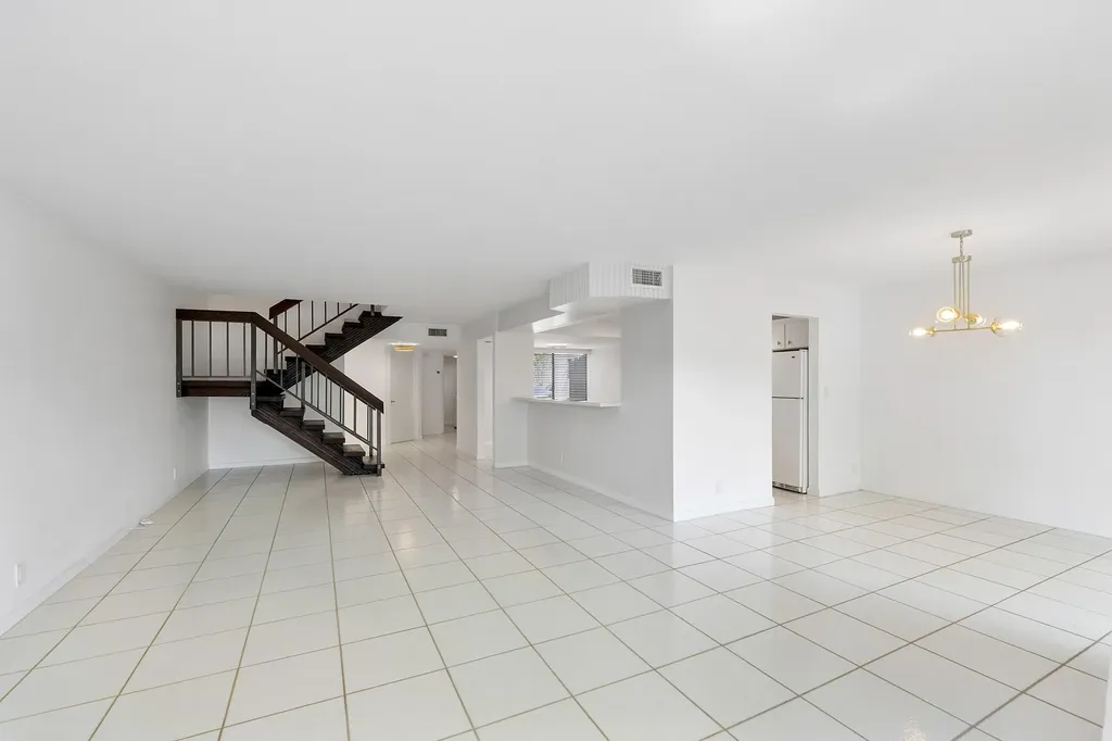 9717 N New River Canal Road Plantation FL 33324