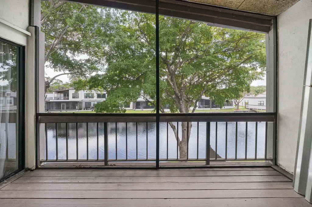 9717 N New River Canal Road Plantation FL 33324