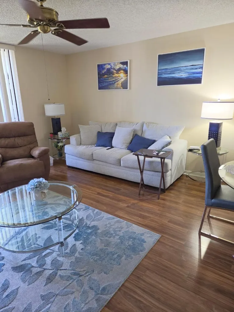 5310 Las Verdes Circle Delray Beach FL 33484