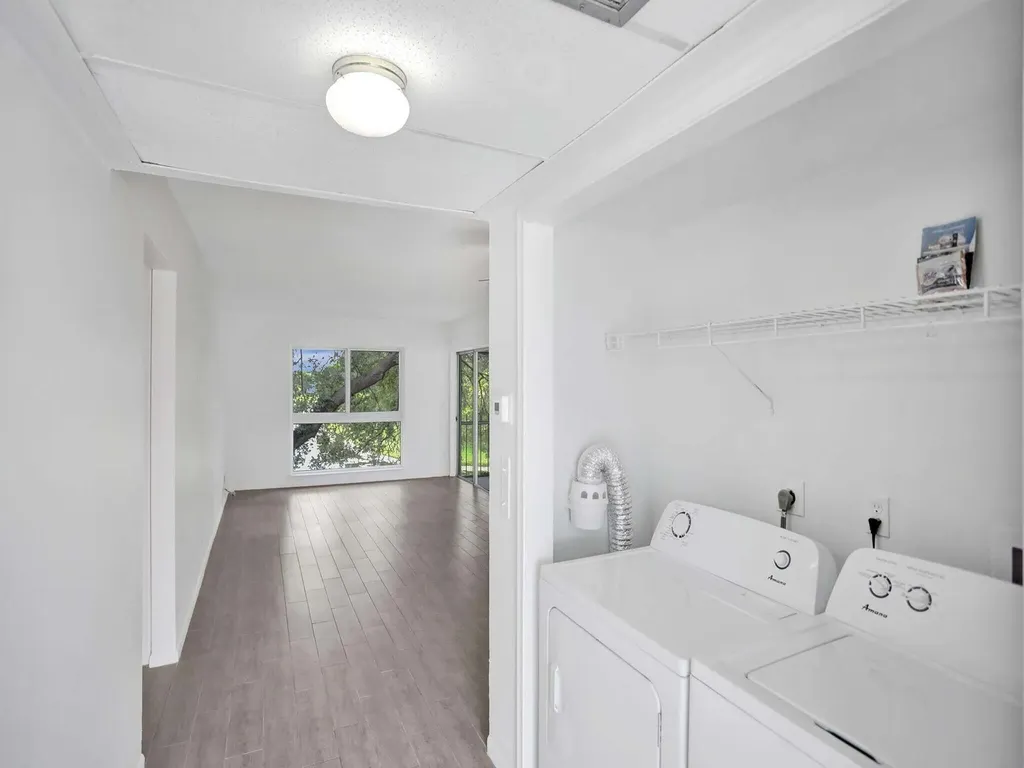 10193 N Military Trail Palm Beach Gardens FL 33410