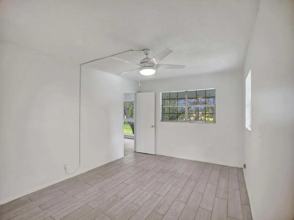 10193 N Military Trail Palm Beach Gardens FL 33410