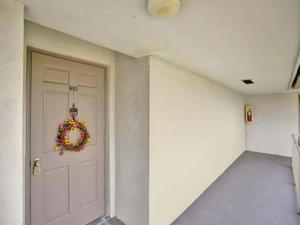 10193 N Military Trail Palm Beach Gardens FL 33410