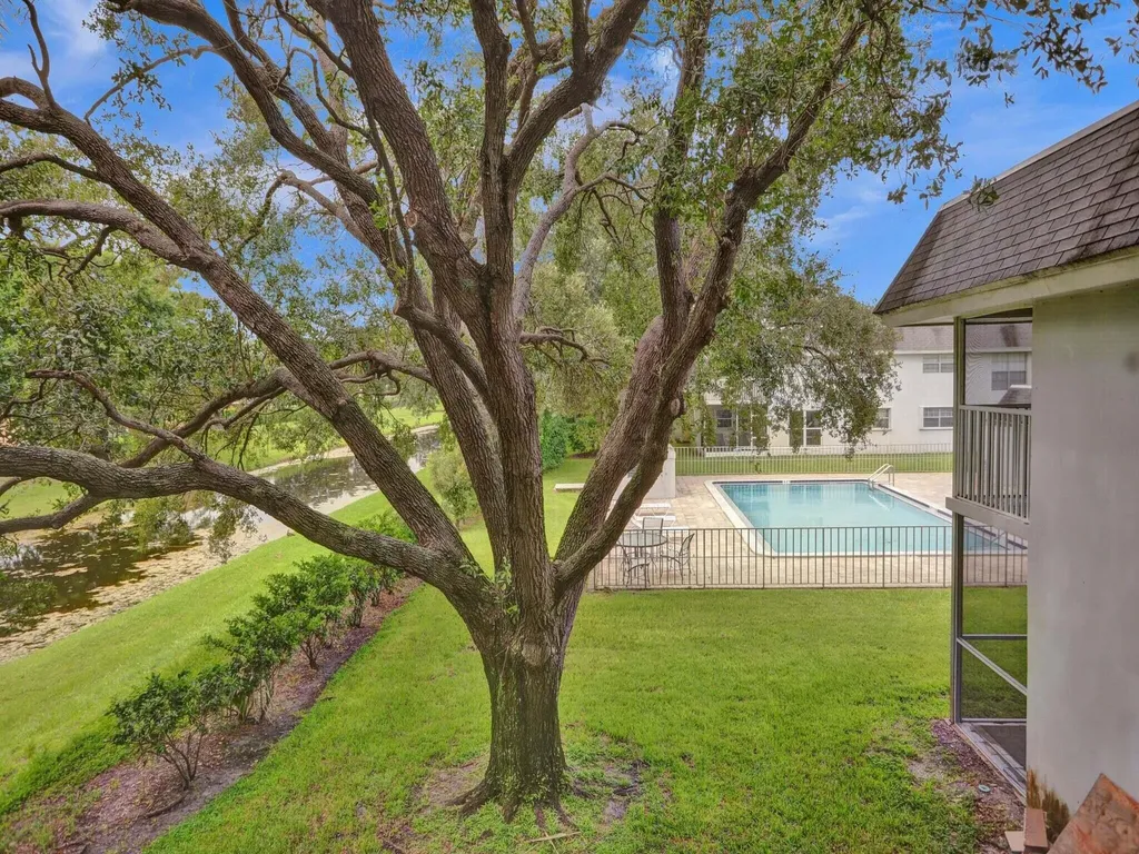 10193 N Military Trail Palm Beach Gardens FL 33410
