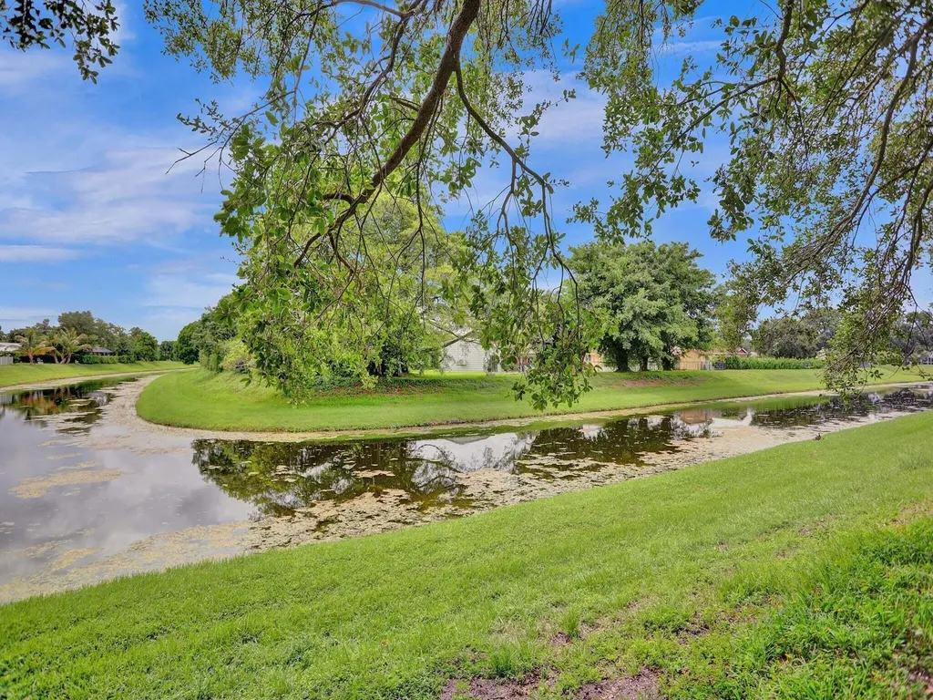 10193 N Military Trail Palm Beach Gardens FL 33410