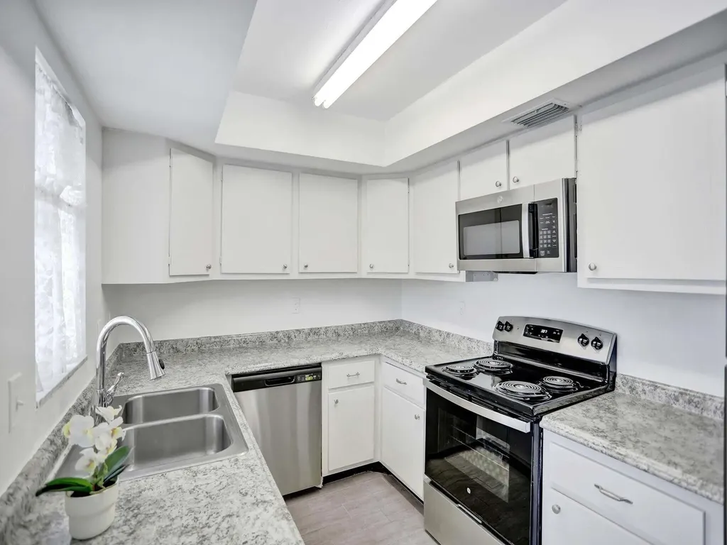 10193 N Military Trail Palm Beach Gardens FL 33410