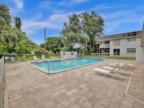 10193 N Military Trail Palm Beach Gardens FL 33410
