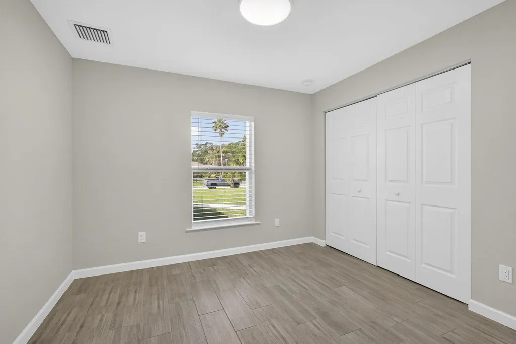 13393 40th Lane N West Palm Beach FL 33411