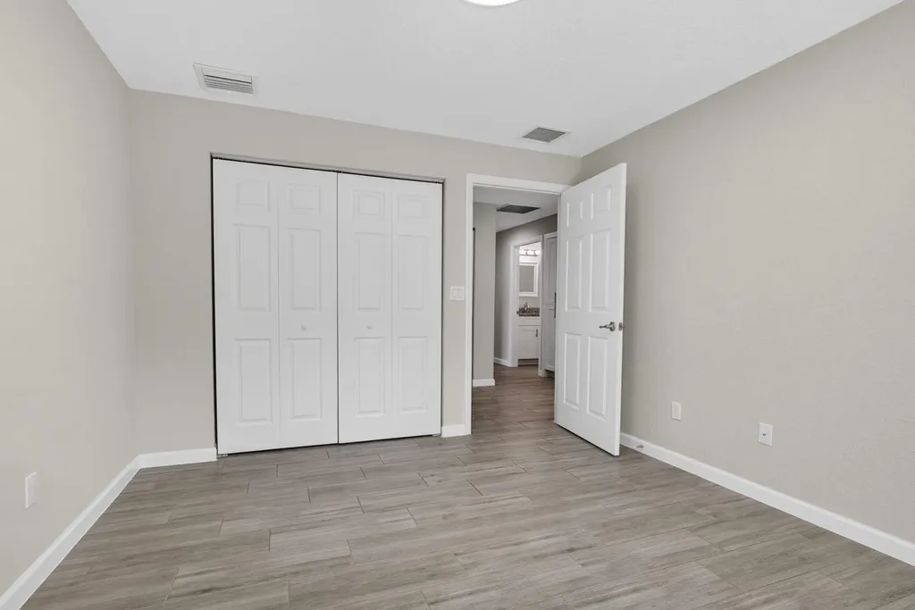 13393 40th Lane N West Palm Beach FL 33411