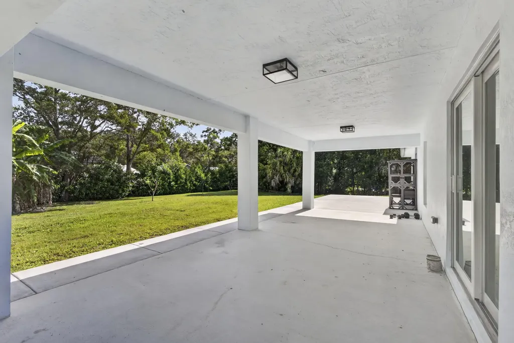 13393 40th Lane N West Palm Beach FL 33411
