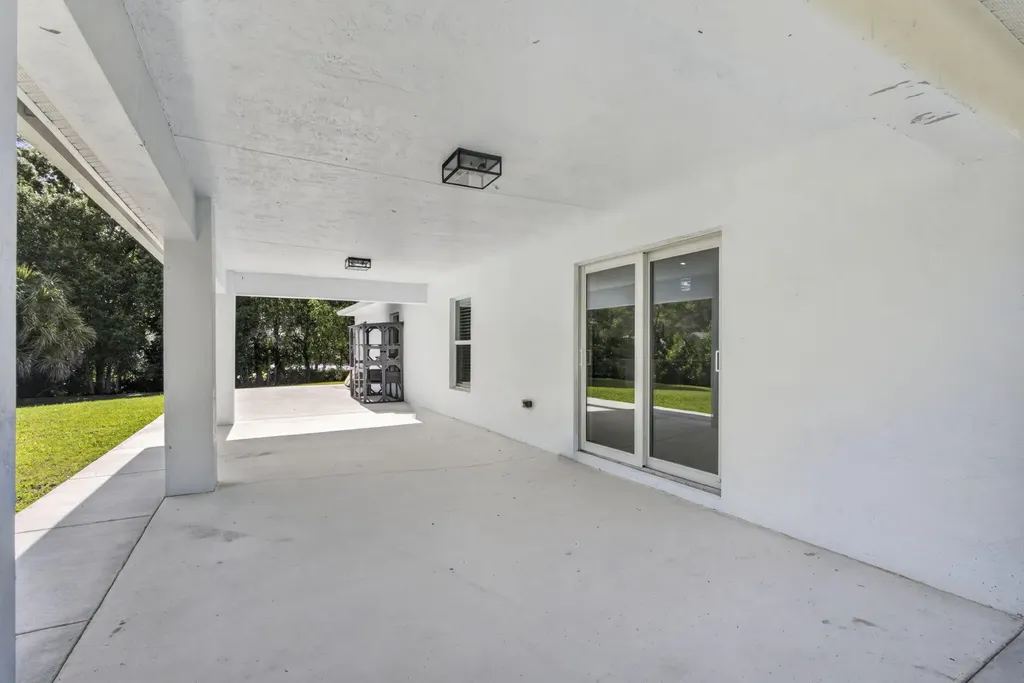 13393 40th Lane N West Palm Beach FL 33411