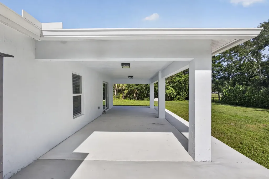 13393 40th Lane N West Palm Beach FL 33411