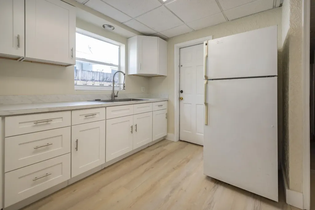 412 SE 17th Street Fort Lauderdale FL 33316