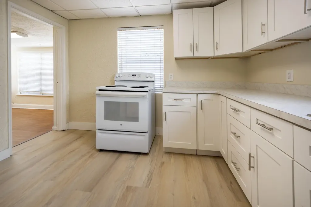 412 SE 17th Street Fort Lauderdale FL 33316