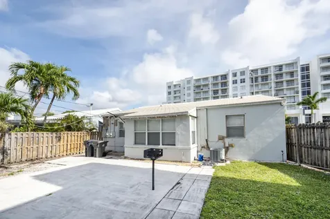 412 SE 17th Street Fort Lauderdale FL 33316