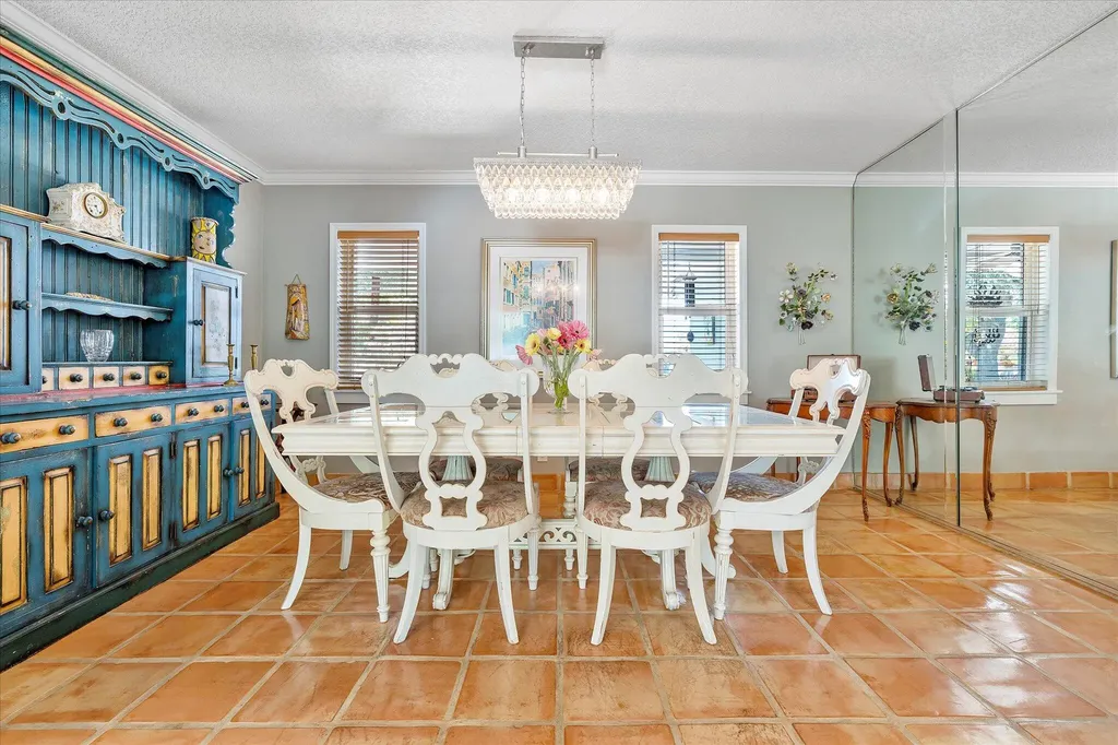 5101 N 36th Court Hollywood FL 33021