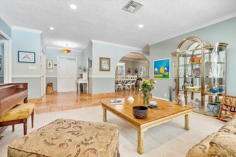 5101 N 36th Court Hollywood FL 33021