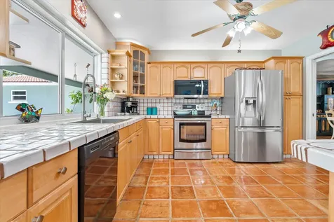 5101 N 36th Court Hollywood FL 33021