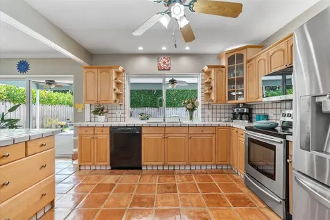 5101 N 36th Court Hollywood FL 33021
