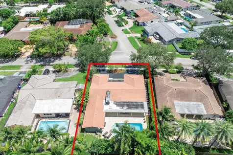 5101 N 36th Court Hollywood FL 33021