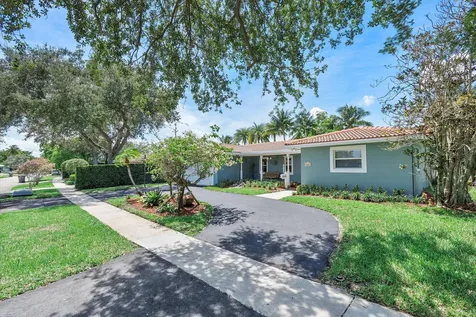 5101 N 36th Court Hollywood FL 33021