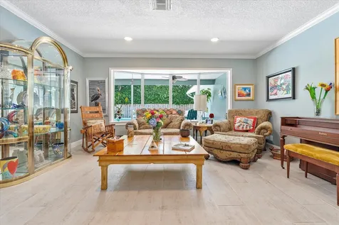 5101 N 36th Court Hollywood FL 33021