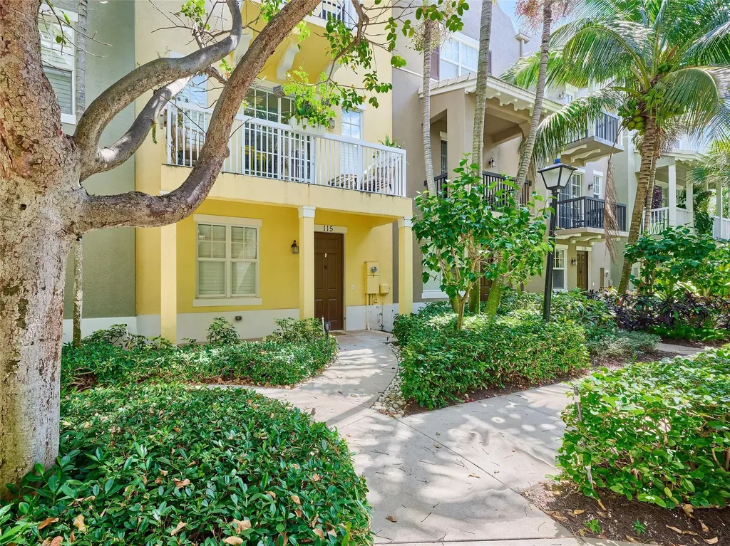 115 E Coda Circle Delray Beach FL 33444