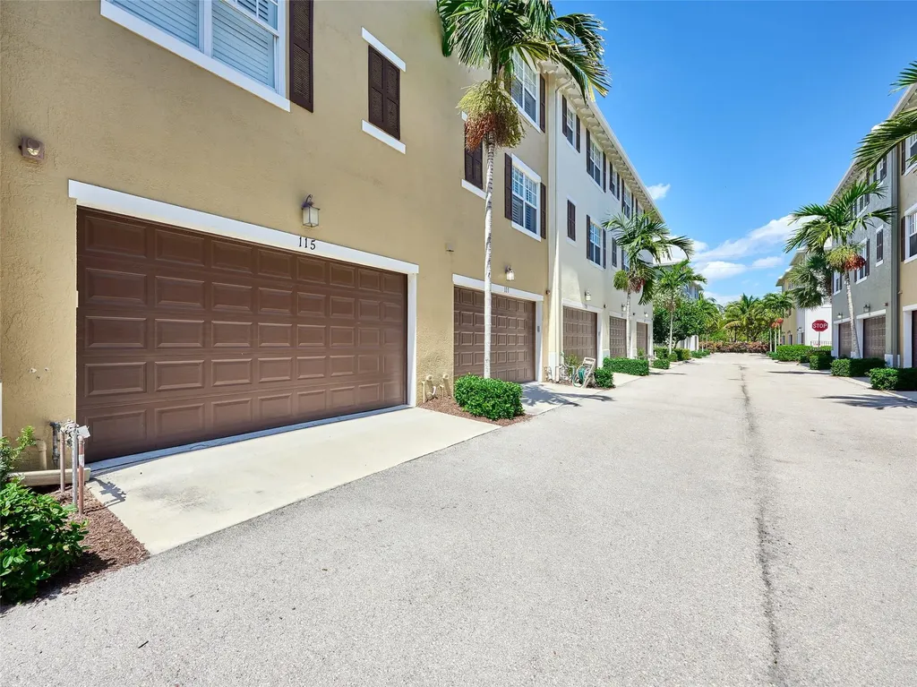 115 E Coda Circle Delray Beach FL 33444