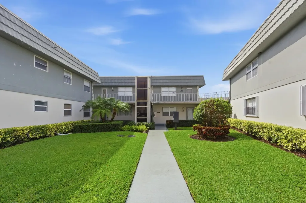 756 Flanders P Delray Beach FL 33484