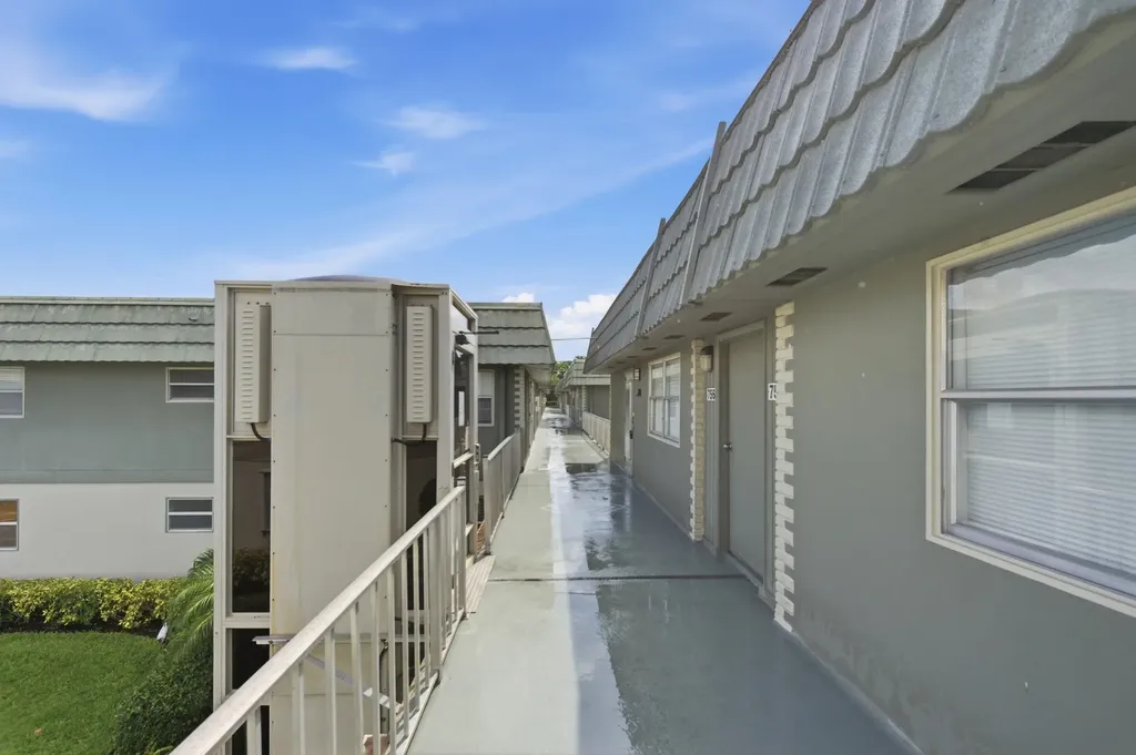 756 Flanders P Delray Beach FL 33484