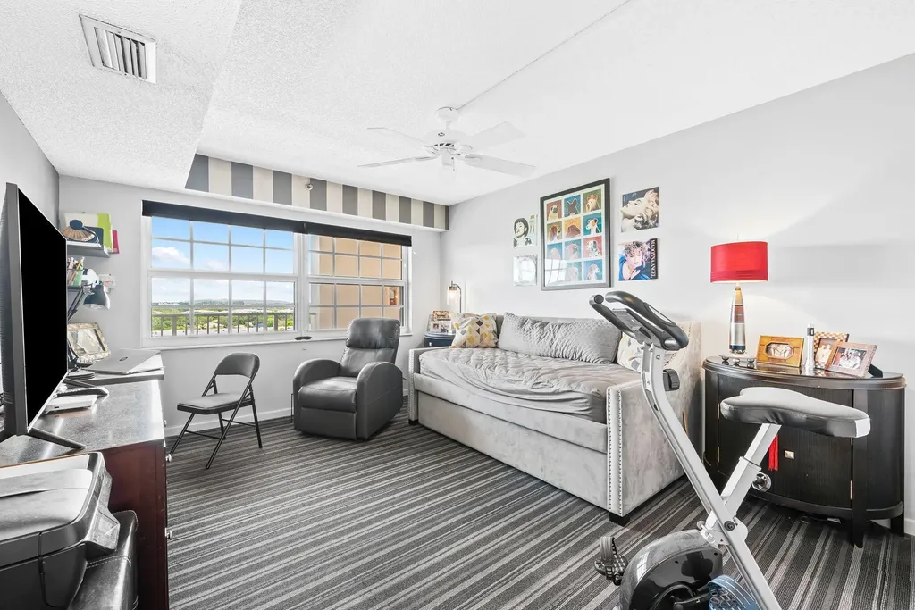 3510 Oaks Way Pompano Beach FL 33069