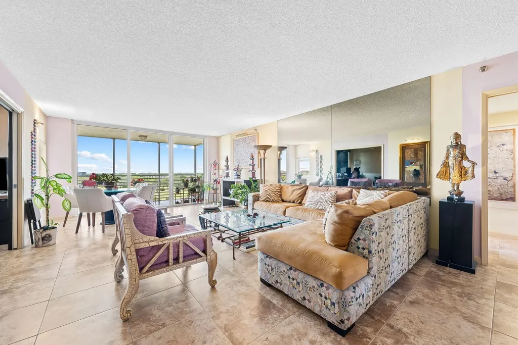 3510 Oaks Way Pompano Beach FL 33069