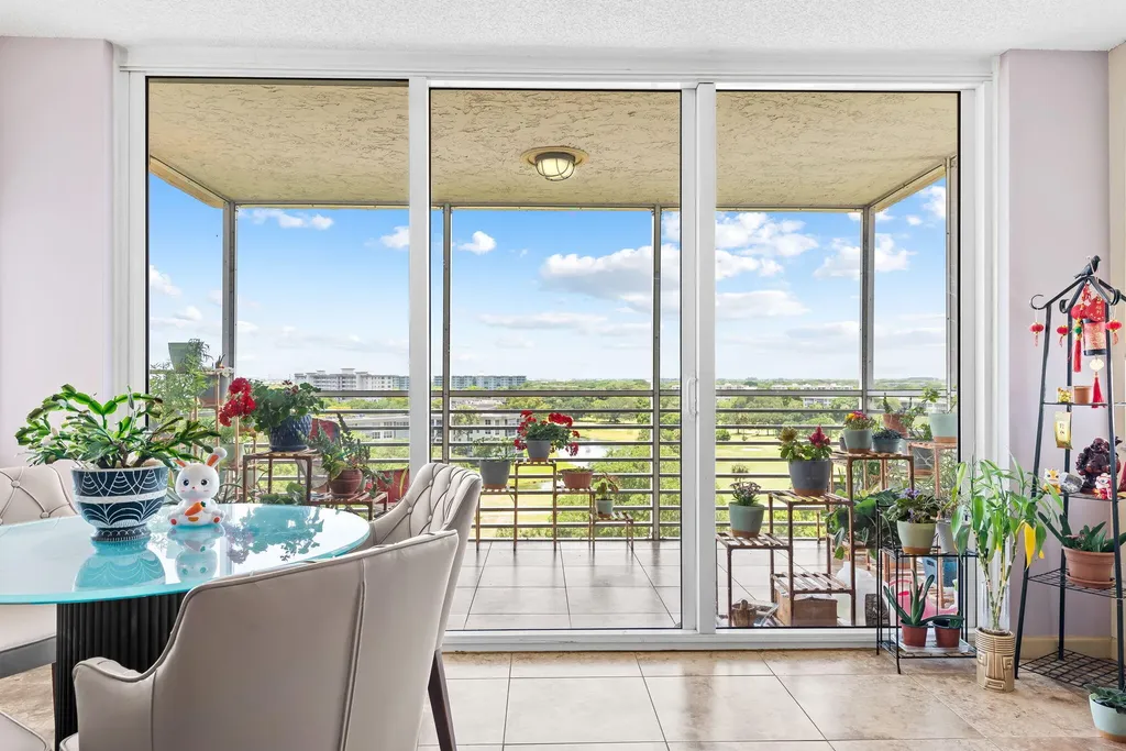 3510 Oaks Way Pompano Beach FL 33069